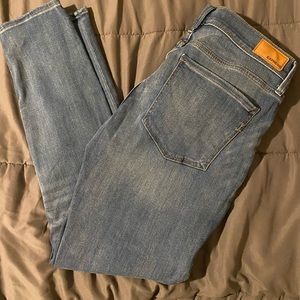 Express Women’s Mid-Rise Jean